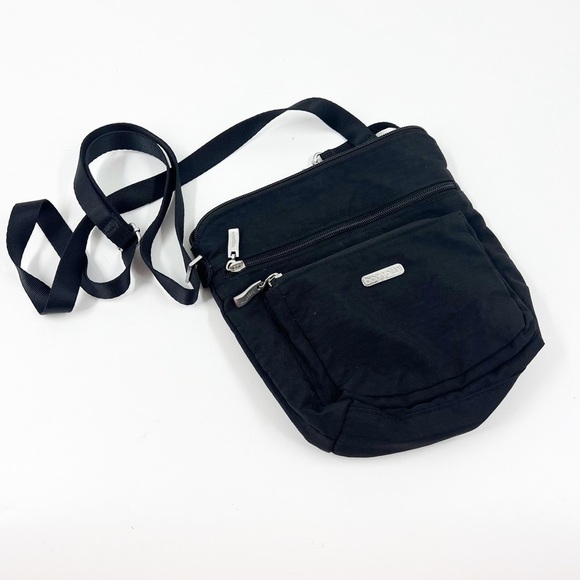 Baggallini Handbags - ✅BAGGALLINI BLACK NYLON CANVAS URBAN‎ MESSENGER CROSSBODY ORGANIZER SHOULDER BAG
